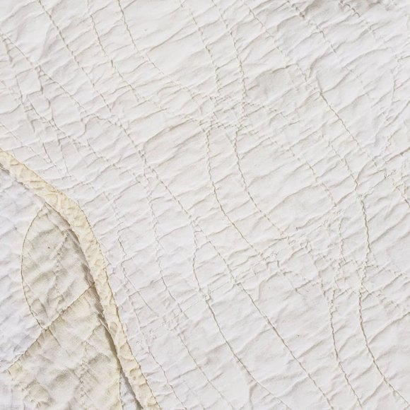 SOLD Vtg Hand Stitched Quilt Drunkard's Path 89 x 74 - Picture 7 of 14